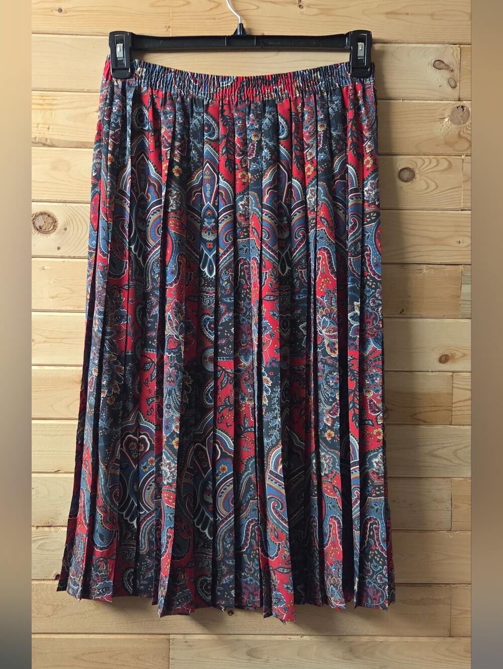 Alfred Dunner Petite Red and Blue Paisley Pleated Midi Skirt EUC 14P